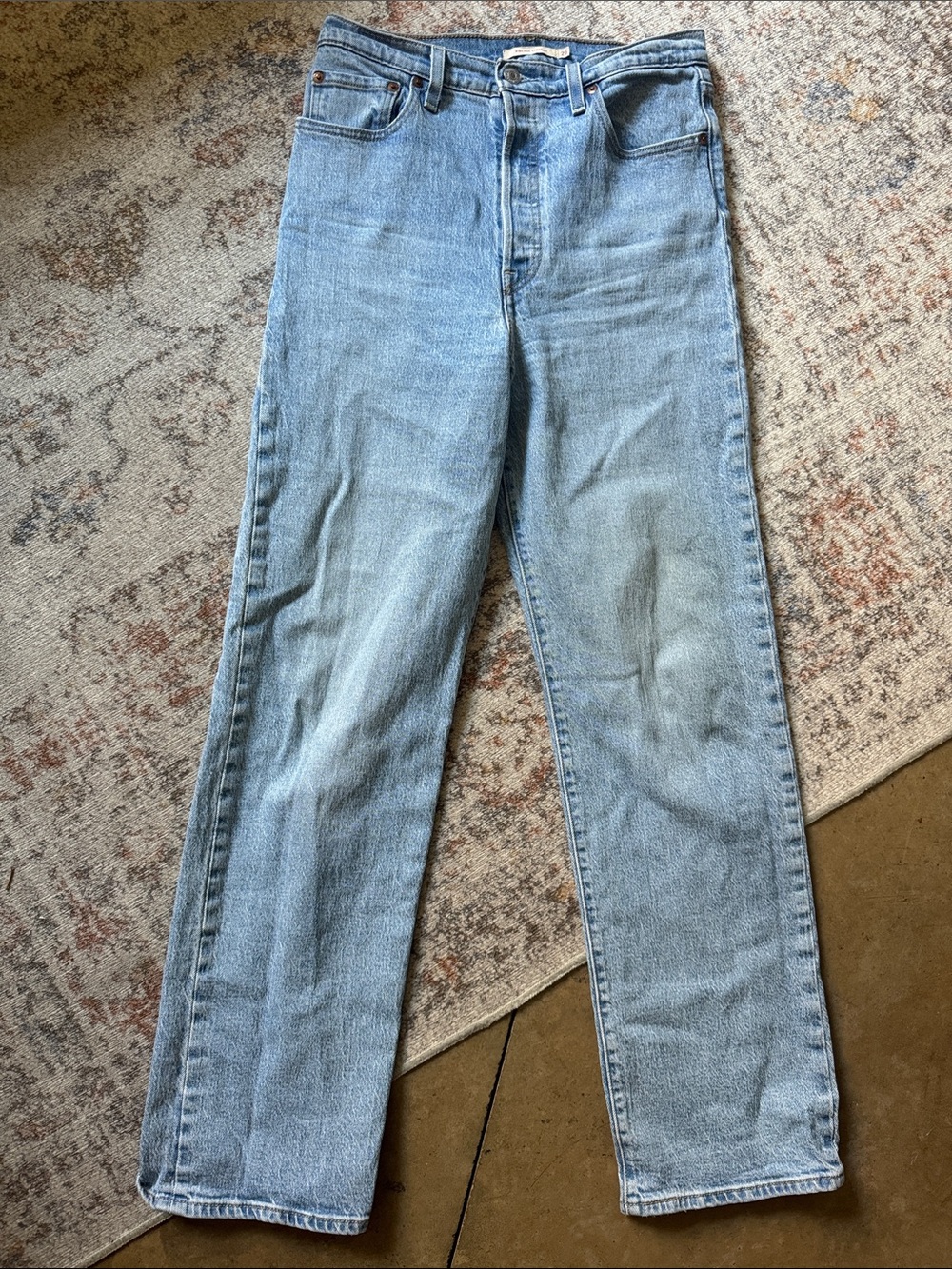 Women’s LEVIS ribcage straight leg jeans size 29